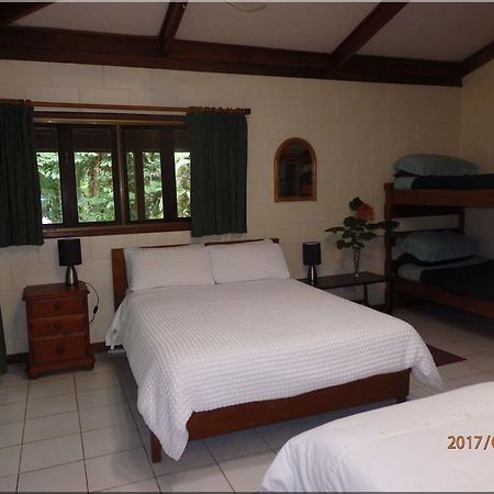 Daintree Deep Forest Lodge ケープ・トリビュレーション エクステリア 写真